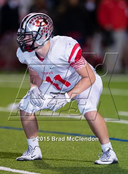 Thumbnail 1 in Belton vs Rowlett (UIL 6A Bi-District Playoff) photogallery.