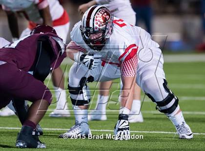 Thumbnail 2 in Belton vs Rowlett (UIL 6A Bi-District Playoff) photogallery.