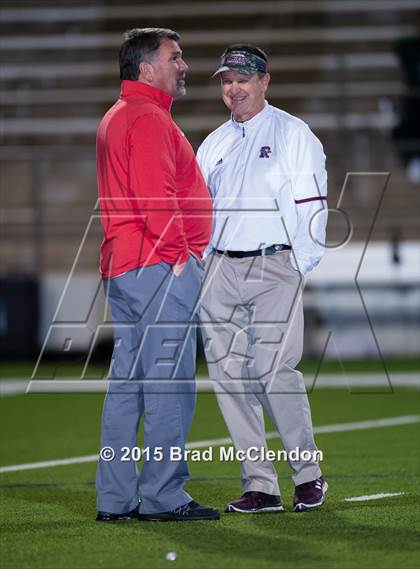 Thumbnail 1 in Belton vs Rowlett (UIL 6A Bi-District Playoff) photogallery.