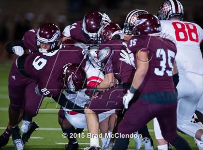 Thumbnail 1 in Belton vs Rowlett (UIL 6A Bi-District Playoff) photogallery.