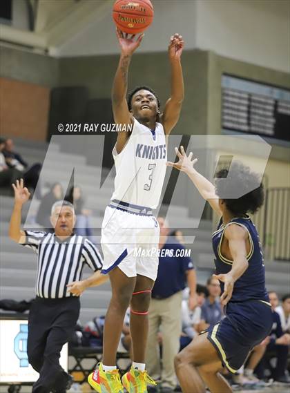 Thumbnail 2 in Bullard vs. Birmingham photogallery.