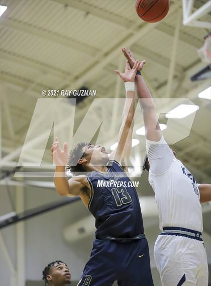 Thumbnail 3 in Bullard vs. Birmingham photogallery.