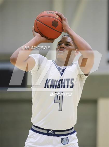 Thumbnail 2 in Bullard vs. Birmingham photogallery.