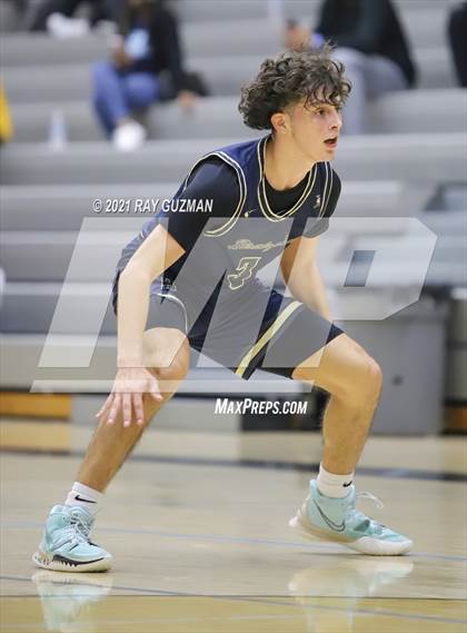 Thumbnail 2 in Bullard vs. Birmingham photogallery.