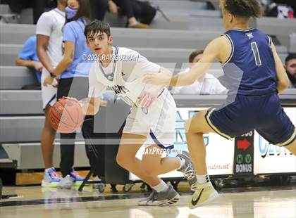 Thumbnail 2 in Bullard vs. Birmingham photogallery.