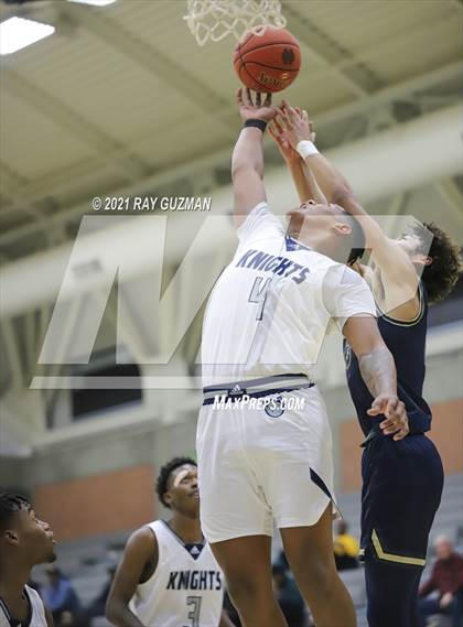 Thumbnail 2 in Bullard vs. Birmingham photogallery.