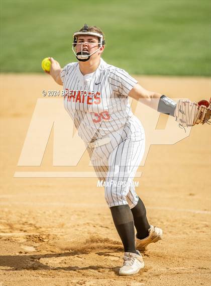 Thumbnail 1 in Platte County vs Lincoln Southeast (Monarch Invitational) photogallery.