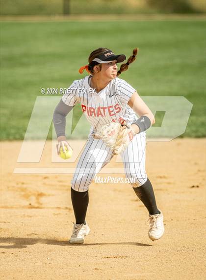 Thumbnail 1 in Platte County vs Lincoln Southeast (Monarch Invitational) photogallery.