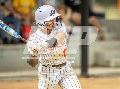 Thumbnail 2 in Platte County vs Lincoln Southeast (Monarch Invitational) photogallery.