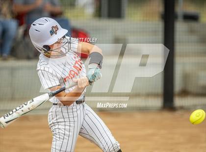 Thumbnail 3 in Platte County vs Lincoln Southeast (Monarch Invitational) photogallery.