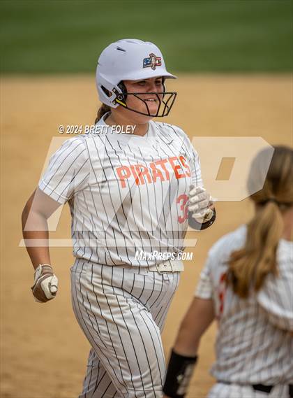 Thumbnail 1 in Platte County vs Lincoln Southeast (Monarch Invitational) photogallery.