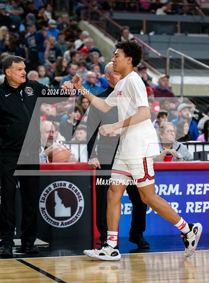 Thumbnail 2 in Owyhee vs. Middleton (IHSAA 5A Quarterfinal) photogallery.