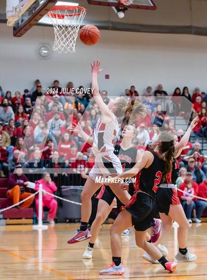 Thumbnail 2 in Hammond Central vs. La Fargeville (NYSPHSAA Class D Round 2) photogallery.
