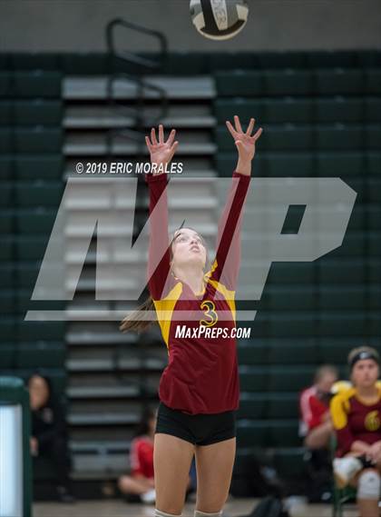 Thumbnail 1 in San Joaquin Memorial vs Tulare Union (Patriot Varsity Tournament) photogallery.