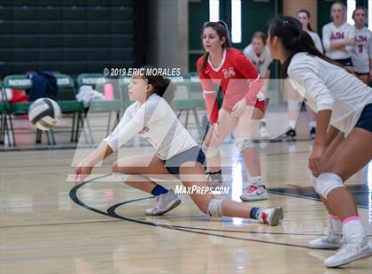 Thumbnail 2 in San Joaquin Memorial vs Tulare Union (Patriot Varsity Tournament) photogallery.