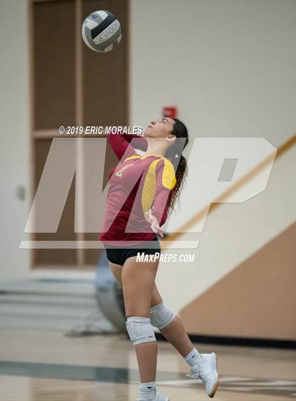 Thumbnail 1 in San Joaquin Memorial vs Tulare Union (Patriot Varsity Tournament) photogallery.