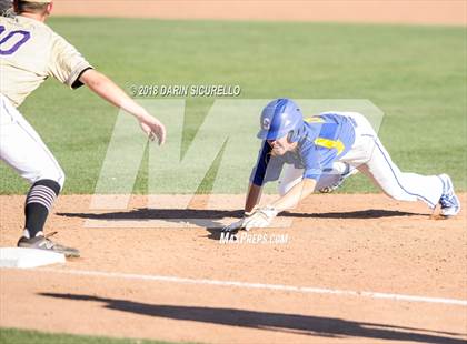 Thumbnail 3 in Sahuarita vs. Sabino (AIA 3A State Final) photogallery.