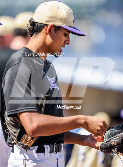 Thumbnail 3 in Sahuarita vs. Sabino (AIA 3A State Final) photogallery.