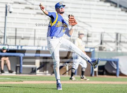 Thumbnail 2 in Sahuarita vs. Sabino (AIA 3A State Final) photogallery.