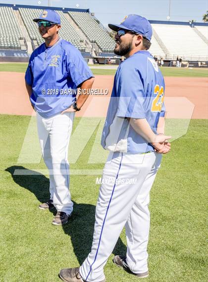 Thumbnail 2 in Sahuarita vs. Sabino (AIA 3A State Final) photogallery.