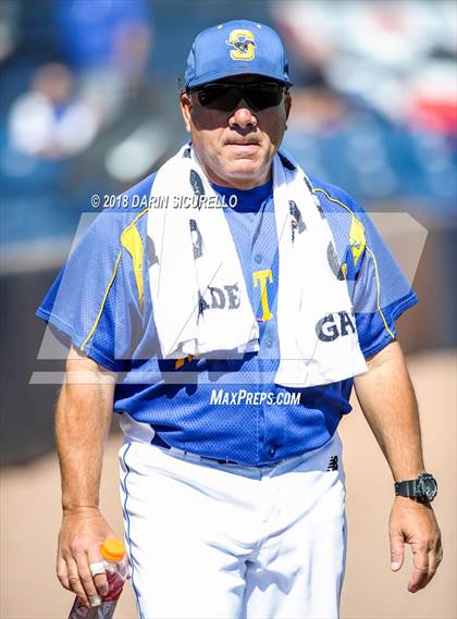 Thumbnail 2 in Sahuarita vs. Sabino (AIA 3A State Final) photogallery.
