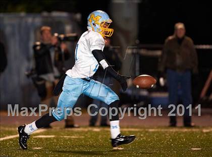 Thumbnail 1 in Pope vs. Mays photogallery.