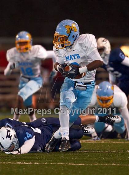 Thumbnail 3 in Pope vs. Mays photogallery.