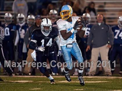 Thumbnail 2 in Pope vs. Mays photogallery.