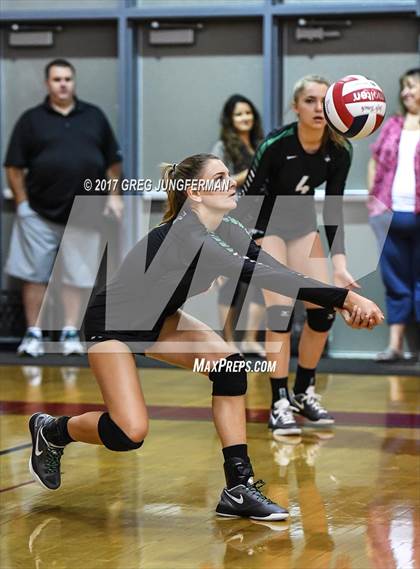 Thumbnail 3 in Windsor vs Drake (Jamboree) photogallery.