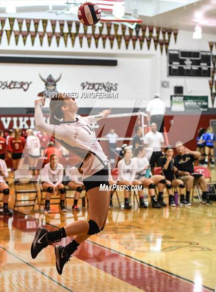 Thumbnail 1 in Windsor vs Drake (Jamboree) photogallery.