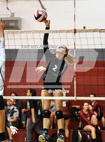 Thumbnail 2 in Windsor vs Drake (Jamboree) photogallery.