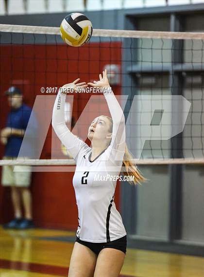 Thumbnail 3 in Windsor vs Drake (Jamboree) photogallery.