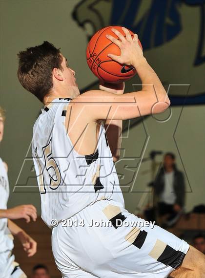 Thumbnail 3 in Palos Verdes Peninsula vs. Foothill (MaxPreps Holiday Classic) photogallery.