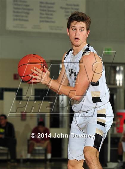 Thumbnail 3 in Palos Verdes Peninsula vs. Foothill (MaxPreps Holiday Classic) photogallery.