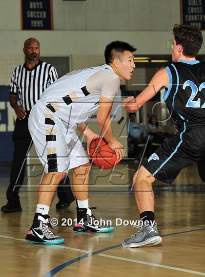 Thumbnail 3 in Palos Verdes Peninsula vs. Foothill (MaxPreps Holiday Classic) photogallery.
