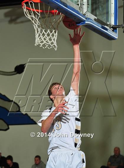 Thumbnail 2 in Palos Verdes Peninsula vs. Foothill (MaxPreps Holiday Classic) photogallery.
