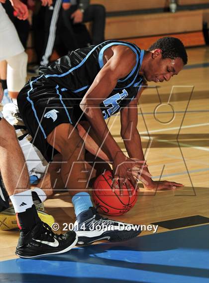 Thumbnail 1 in Palos Verdes Peninsula vs. Foothill (MaxPreps Holiday Classic) photogallery.