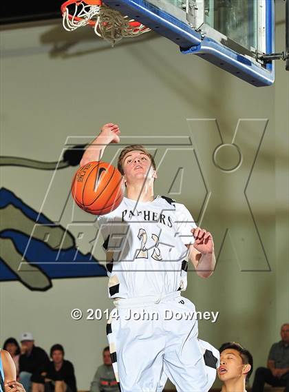 Thumbnail 3 in Palos Verdes Peninsula vs. Foothill (MaxPreps Holiday Classic) photogallery.