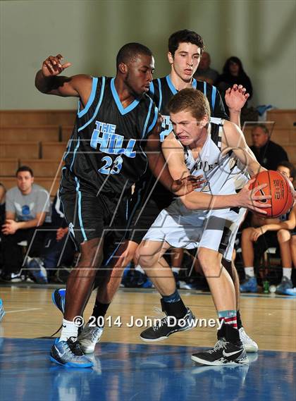Thumbnail 2 in Palos Verdes Peninsula vs. Foothill (MaxPreps Holiday Classic) photogallery.