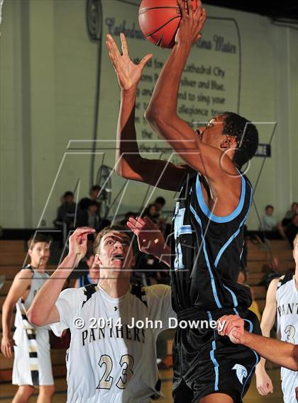 Thumbnail 3 in Palos Verdes Peninsula vs. Foothill (MaxPreps Holiday Classic) photogallery.