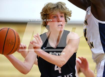 Thumbnail 2 in Crean Lutheran vs. Harvard-Westlake (Rolling Hills State Preview) photogallery.