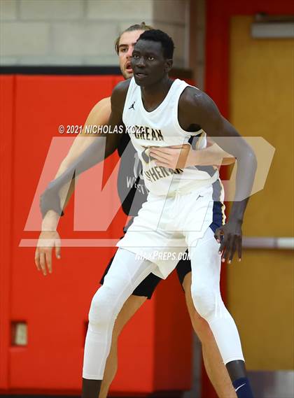 Thumbnail 2 in Crean Lutheran vs. Harvard-Westlake (Rolling Hills State Preview) photogallery.