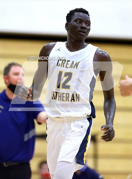 Thumbnail 2 in Crean Lutheran vs. Harvard-Westlake (Rolling Hills State Preview) photogallery.