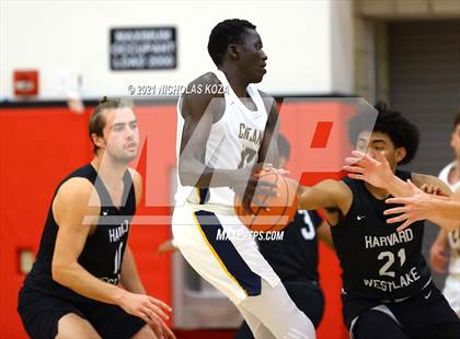 Thumbnail 2 in Crean Lutheran vs. Harvard-Westlake (Rolling Hills State Preview) photogallery.