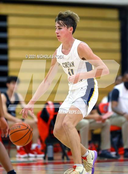 Thumbnail 1 in Crean Lutheran vs. Harvard-Westlake (Rolling Hills State Preview) photogallery.