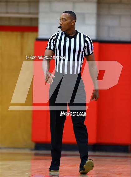 Thumbnail 1 in Crean Lutheran vs. Harvard-Westlake (Rolling Hills State Preview) photogallery.
