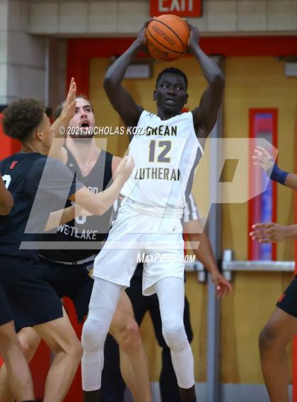 Thumbnail 2 in Crean Lutheran vs. Harvard-Westlake (Rolling Hills State Preview) photogallery.