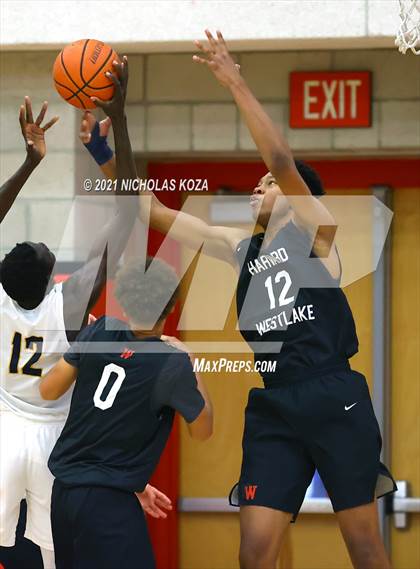 Thumbnail 1 in Crean Lutheran vs. Harvard-Westlake (Rolling Hills State Preview) photogallery.