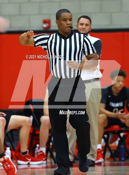 Thumbnail 2 in Crean Lutheran vs. Harvard-Westlake (Rolling Hills State Preview) photogallery.