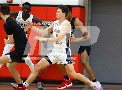 Thumbnail 1 in Crean Lutheran vs. Harvard-Westlake (Rolling Hills State Preview) photogallery.